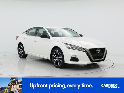 White 2021 Nissan Altima SR