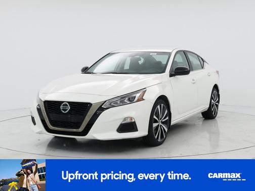 White 2021 Nissan Altima SR