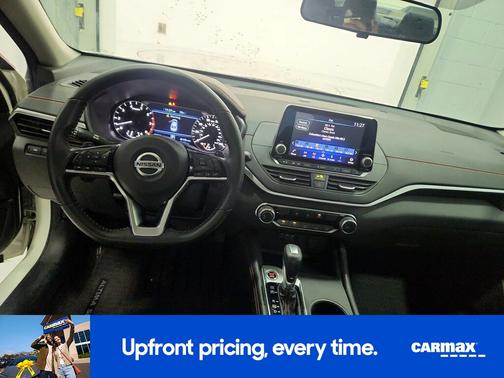 White 2021 Nissan Altima SR
