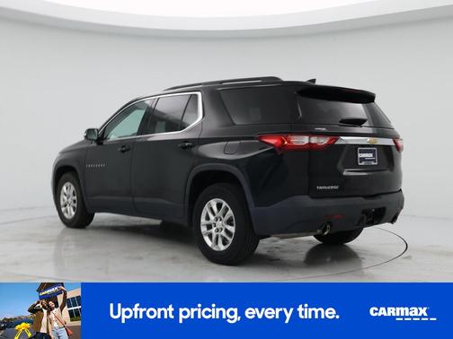 Black 2021 Chevrolet Traverse LT Cloth