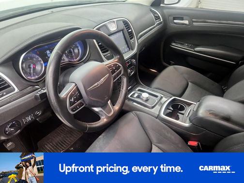2019 Chrysler 300 Touring