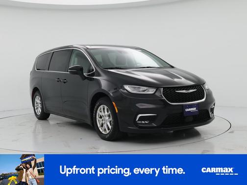 Black 2023 Chrysler Pacifica Touring L