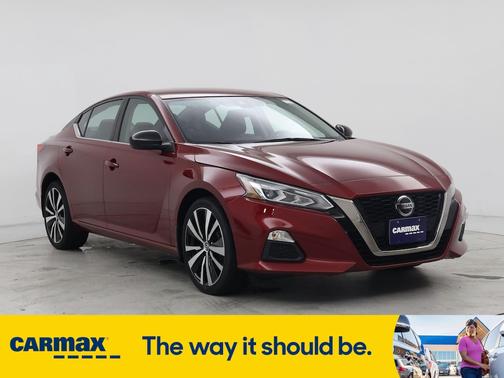 2022 Nissan Altima SR