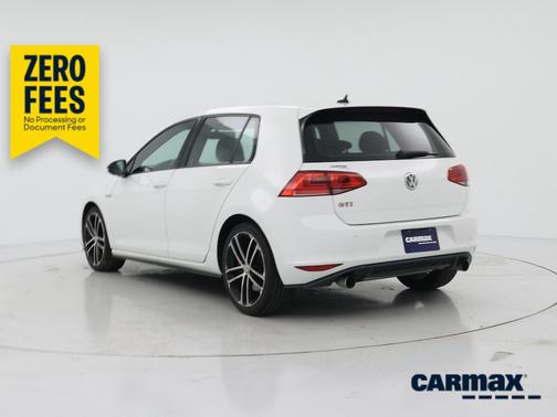 White 2017 Volkswagen Golf GTI SE