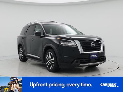 Black 2023 Nissan Pathfinder Platinum