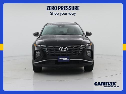 Black 2024 Hyundai TUCSON SEL
