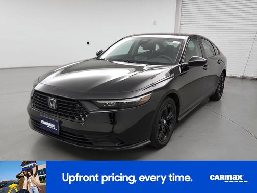 Black 2025 Honda Accord SE