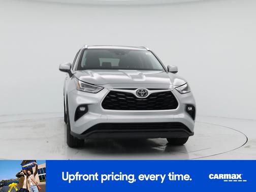 Silver 2021 Toyota Highlander XLE