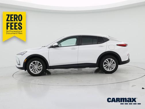 White 2025 Buick Envista Preferred