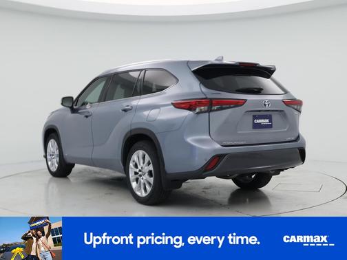 Blue 2023 Toyota Highlander Hybrid Limited
