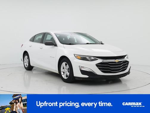 White 2023 Chevrolet Malibu 1LT