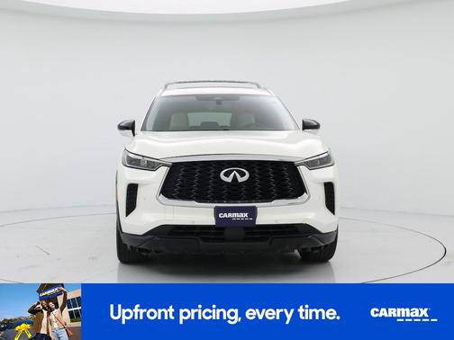 White 2023 INFINITI QX60 Luxe