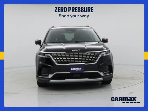Black 2022 Kia Carnival SX Prestige