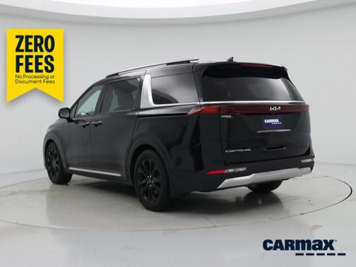 Black 2022 Kia Carnival SX Prestige