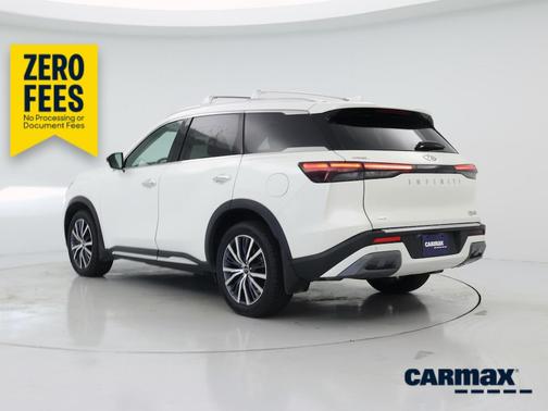 White 2023 INFINITI QX60 Sensory