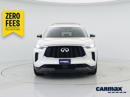 White 2023 INFINITI QX60 Sensory