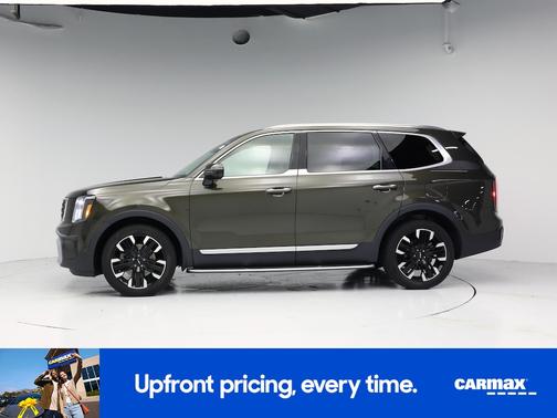 Green 2023 Kia Telluride SX