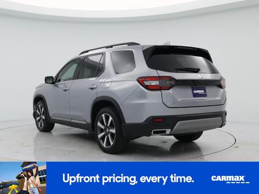 Silver 2023 Honda Pilot Touring
