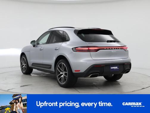 2022 Porsche Macan Base (PDK)