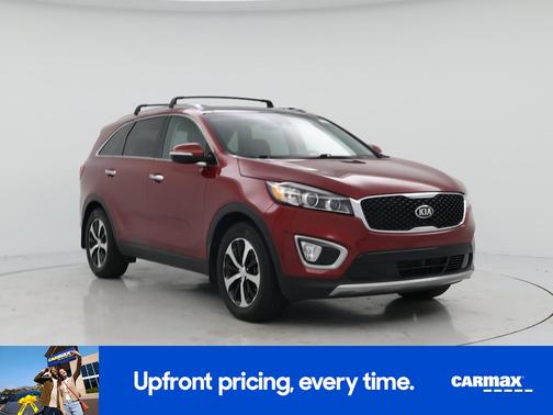 Red 2017 Kia Sorento EX
