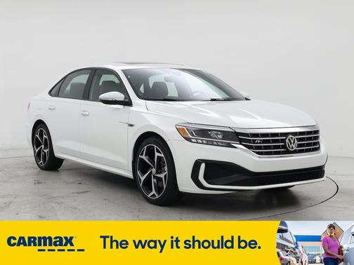 2021 Volkswagen Passat R-Line