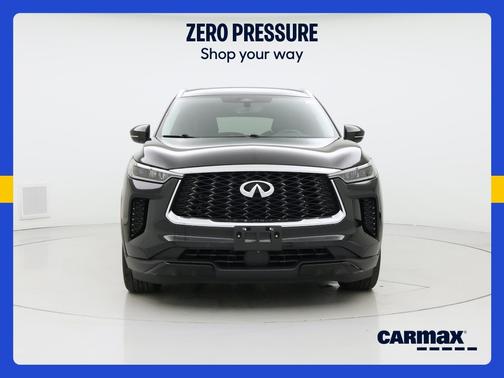 Black 2023 INFINITI QX60 Luxe