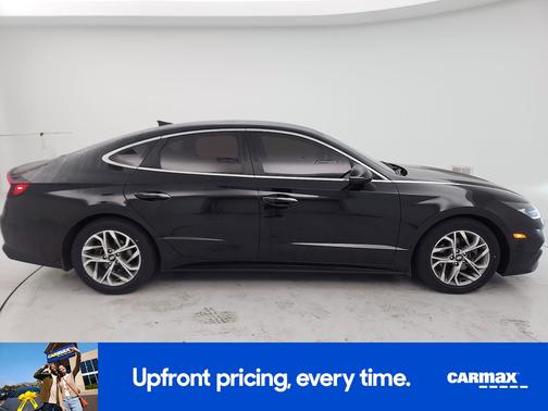 Black 2023 Hyundai SONATA SEL