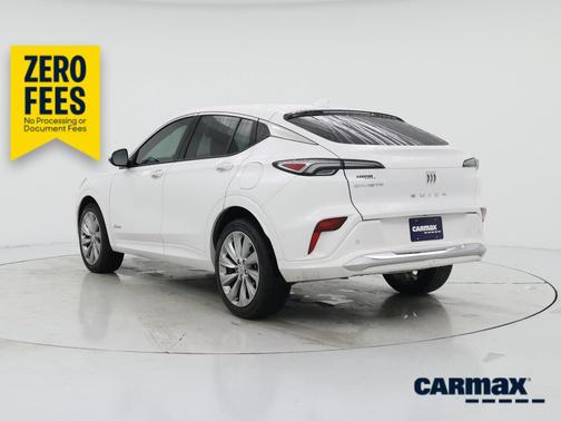White 2025 Buick Envista Avenir