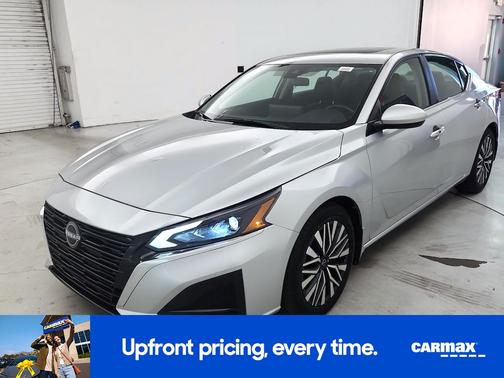 2023 Nissan Altima SV