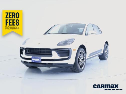 White 2022 Porsche Macan