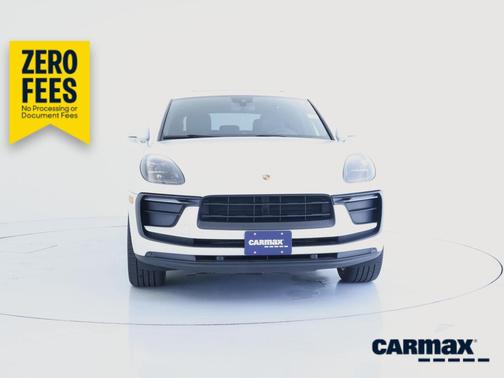 White 2022 Porsche Macan
