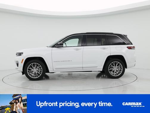 White 2022 Jeep Grand Cherokee Summit