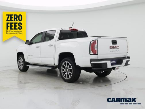 White 2022 GMC Canyon Denali