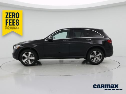 Black 2022 Mercedes-Benz GLC 300