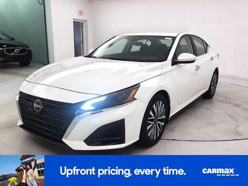 2023 Nissan Altima SV