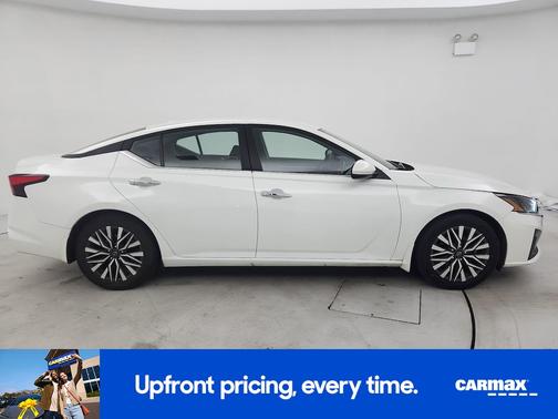 2023 Nissan Altima SV