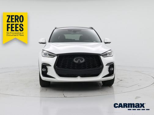 White 2024 INFINITI QX50 Sport