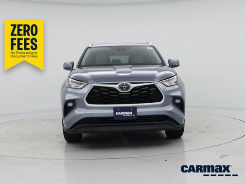 Silver 2020 Toyota Highlander XLE