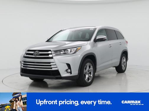 Silver 2017 Toyota Highlander Limited Platinum