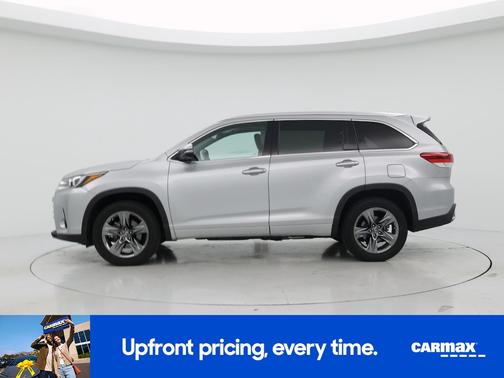 Silver 2017 Toyota Highlander Limited Platinum