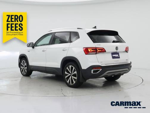 White 2022 Volkswagen Taos SE