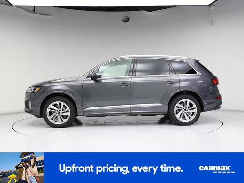 Gray 2022 Audi Q7 Premium Plus