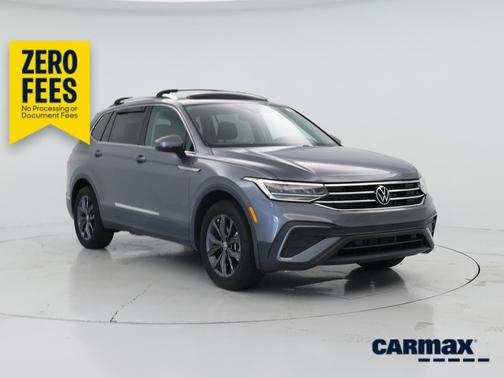 Gray 2023 Volkswagen Tiguan SE