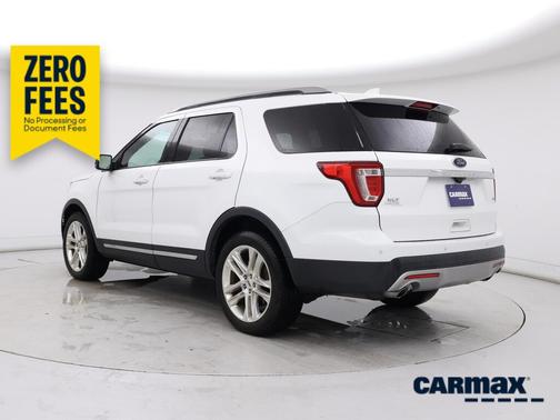 White 2017 Ford Explorer XLT