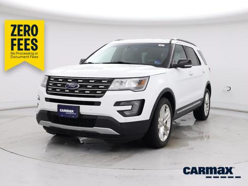 White 2017 Ford Explorer XLT