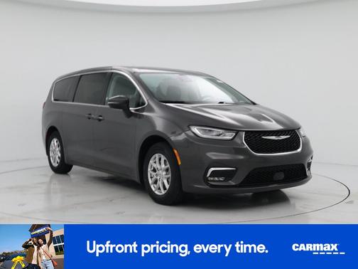 Gray 2023 Chrysler Pacifica Touring L