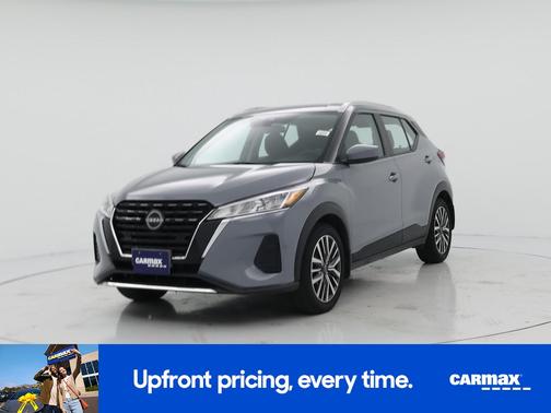 Gray 2022 Nissan Kicks SV