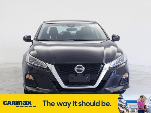 2022 Nissan Altima SV