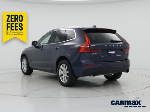 Blue 2021 Volvo XC60 T5 Momentum