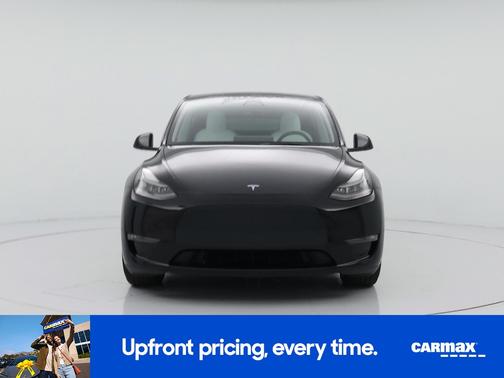 Black 2023 Tesla Model Y Performance